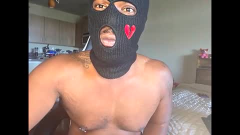 handsallover242 online show from October 21, 2025, 5:57 pm