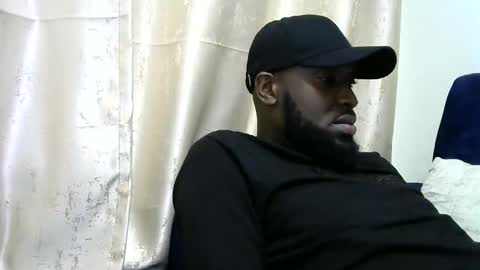 handsome king online show from December 3, 2024, 4:39 pm
