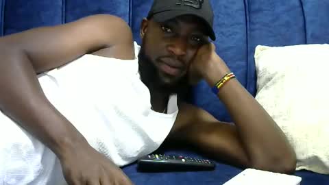 handsome king online show from December 4, 2024, 7:01 pm
