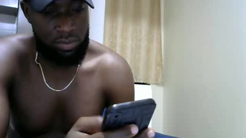 handsome king online show from January 12, 2025, 10:33 pm