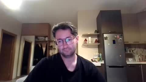 Snapshot of handsome_sasha chatting on September 24, 2025, 6:33 pm Sasha online show from September 24, 2025, 6:33 pm