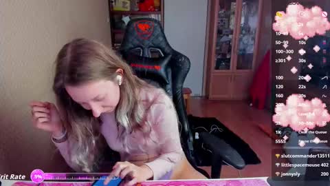 Mila online show from January 15, 2026, 7:13 am