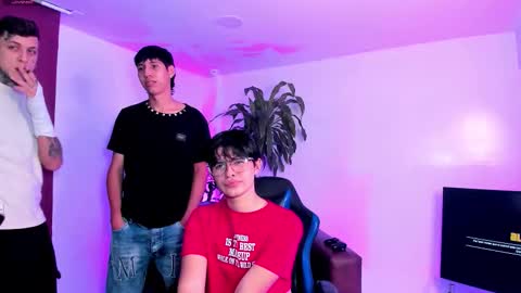 leonardfarrucknick and otis online show from September 20, 2025, 1:39 am