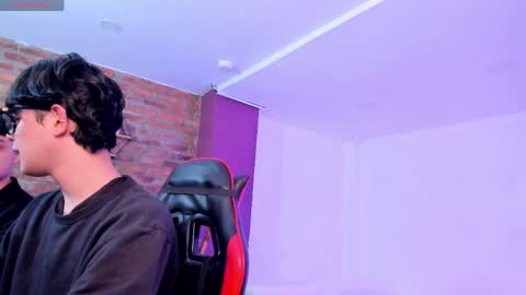 leonardfarrucknick and otis online show from March 27, 2026, 12:16 pm