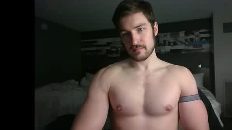 handsumhung online show from March 18, 2026, 12:36 am