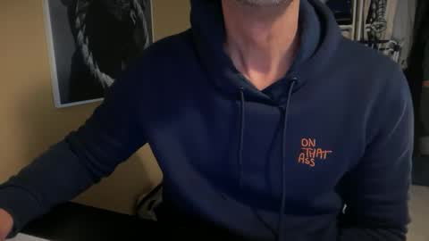 hanky online show from February 7, 2025, 10:08 am