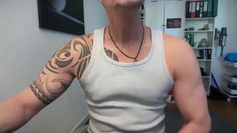 hanky online show from March 27, 2026, 8:37 am