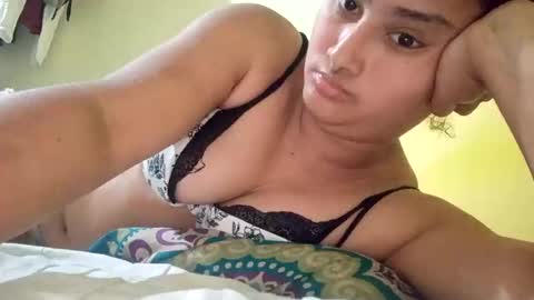 Snapshot of hann675654 chatting on September 23, 2025, 8:34 pm Hann675654 online show from September 23, 2025, 8:34 pm