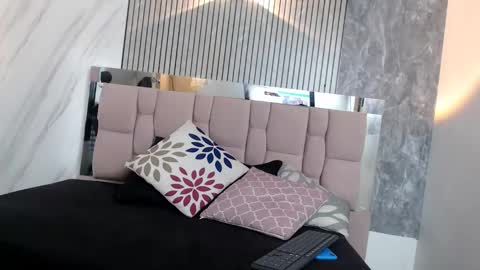 Hanna Palmer online show from December 5, 2025, 11:41 am