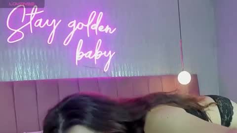 Snapshot of hanna_bastian_vc chatting on October 4, 2025, 6:00 am hanna_bastian_vc online show from October 4, 2025, 6:00 am