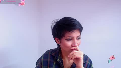 Sara online show from December 15, 2024, 6:04 pm