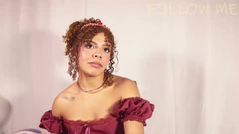 HANNA  online show from September 26, 2025, 11:09 pm