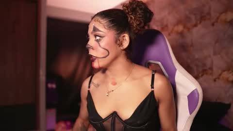 HANNA  online show from October 29, 2025, 11:17 pm