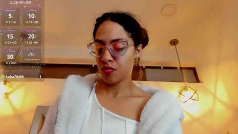 HANNA online show from November 14, 2025, 5:00 pm