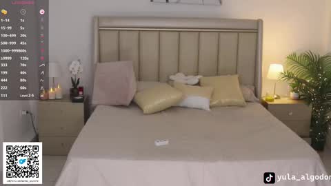 hanna_costtello online show from February 24, 2025, 5:43 am