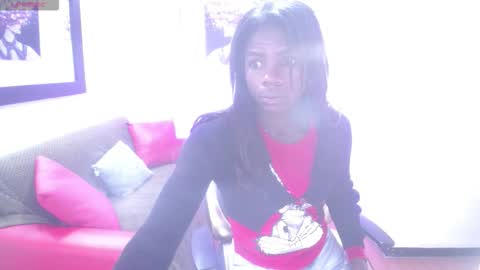 hanna_lamber online show from September 25, 2025, 11:58 am