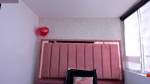  H A N N A  online show from October 21, 2025, 7:47 pm