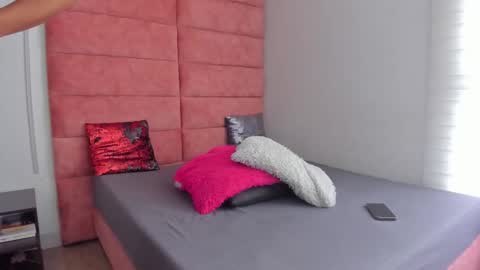 Snapshot of hanna_lens chatting on November 26, 2025, 6:31 pm Hanna lens online show from November 26, 2025, 6:31 pm