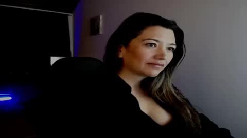 hanna_ma online show from September 23, 2025, 3:26 pm