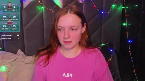 Snapshot of hanna_melon chatting on January 14, 2025, 8:37 pm Hanna next stream is Mo 8pm-6am by CET online show from January 14, 2025, 8:37 pm