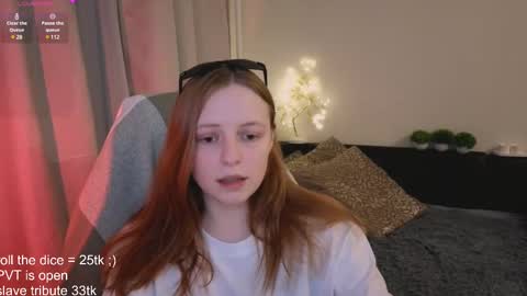 Snapshot of hanna_melon chatting on February 12, 2025, 4:55 pm Hanna next stream is Mo 8pm-6am by CET online show from February 12, 2025, 4:55 pm