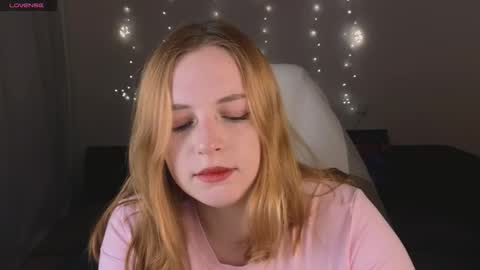 Snapshot of hanna_melon chatting on October 20, 2025, 7:58 pm Hanna next stream is Mo 8pm-6am by CET online show from October 20, 2025, 7:58 pm