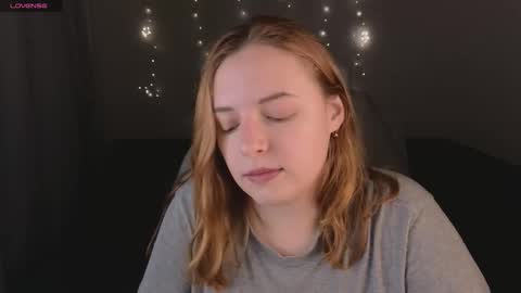 Snapshot of hanna_melon chatting on October 23, 2025, 8:51 pm Hanna next stream is Mo 8pm-6am by CET online show from October 23, 2025, 8:51 pm