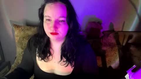 hanna_mildss online show from February 23, 2025, 2:46 pm