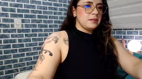 hanna_moons online show from March 30, 2026, 2:45 am