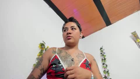 Camila online show from February 26, 2025, 10:09 pm