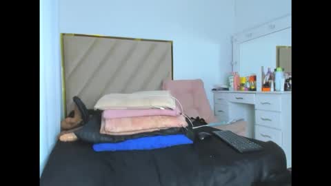 Hanna online show from March 12, 2026, 4:18 am