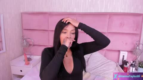  Hanna  online show from April 9, 2026, 8:42 am