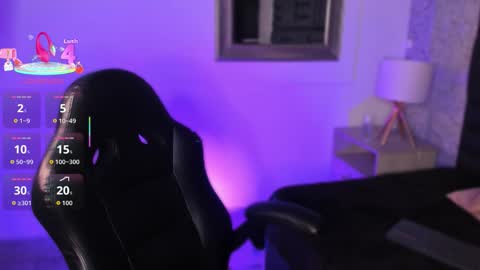 Hanna  online show from November 19, 2025, 7:58 pm