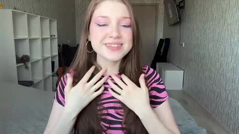 hanna_webber online show from June 1, 2026, 8:27 am