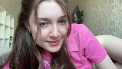 hanna_webber online show from June 3, 2026, 8:50 am