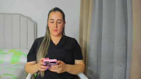 Hanna online show from April 28, 2026, 1:26 am