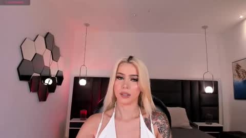  Hanna Connor  online show from January 17, 2026, 8:56 pm