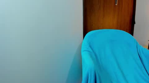 Snapshot of hannadowling chatting on January 14, 2025, 1:04 am Hanna online show from January 14, 2025, 1:04 am