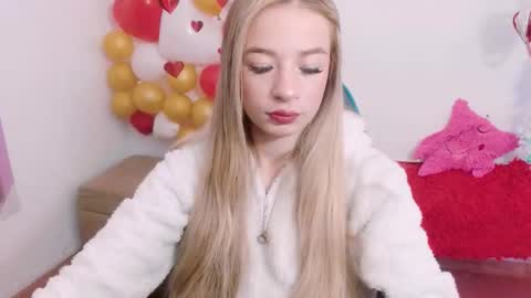 Hannah 027 online show from September 15, 2025, 12:27 pm