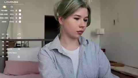 Hannah Allin online show from February 26, 2025, 12:14 pm