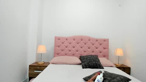 Snapshot of hannah_bernard chatting on February 21, 2026, 7:48 pm Hannah online show from February 21, 2026, 7:48 pm