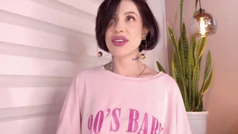 Hannah  online show from September 25, 2025, 12:14 am