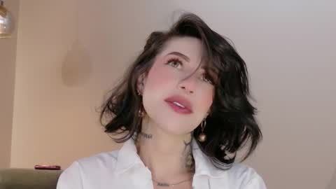 Hannah  online show from March 31, 2026, 2:46 am