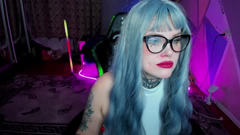 Hannah online show from December 2, 2024, 3:14 pm