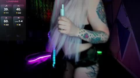 Hannah online show from December 11, 2024, 11:10 pm