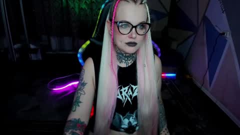 Hannah online show from December 12, 2024, 2:15 am