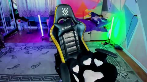 Hannah online show from February 21, 2025, 8:51 am