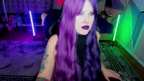 Hannah online show from March 1, 2025, 5:49 pm