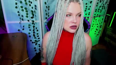 Hannah online show from October 30, 2025, 7:21 am