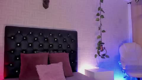 Hannah online show from February 1, 2025, 3:28 pm